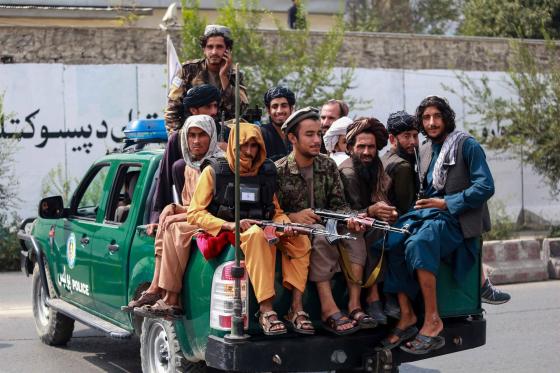 Talibanes exigen que EEUU compense el daño a civiles en Afganistán.