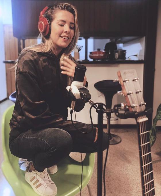 Maria Juli Correa Maria Juli Correa