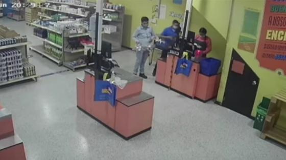 delincuentes roban supermercado en medio de manifestaciones