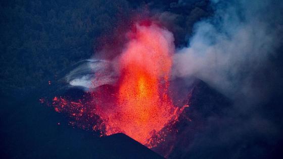 Propuesta de lanzar bombas a volcán La Palma Propuesta de lanzar bombas a volcán La Palma
