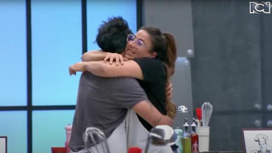 Frank y Carla Giraldo: el beso de reconciliación en Masterchef Frank y Carla Giraldo: el beso de reconciliación en Masterchef