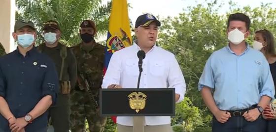Iván Duque condecoró a tropas que capturaron a alias 'Otoniel' Iván Duque condecoró a tropas que capturaron a alias 'Otoniel'
