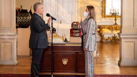 Duque posesiona a Carmen Valderrama como nueva MinTIC y le asigna un reto Duque posesiona a Carmen Valderrama como nueva MinTIC y le asigna un reto