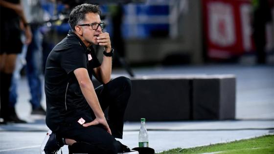 ¿Mal perdedor? Juan Carlos Osorio y un gesto vulgar a los hinchas