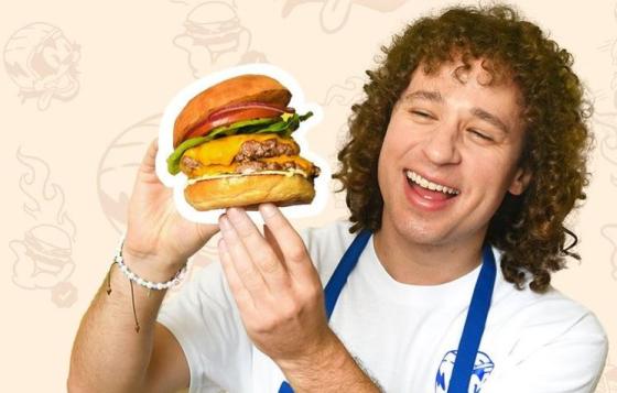 Precio de la hamburguesa de Luisito Comunica en su restaurante