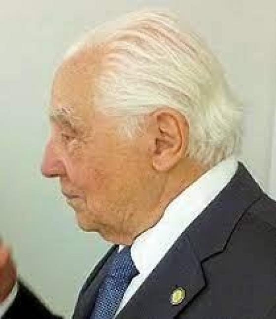 Maestro Ernesto Bustamente