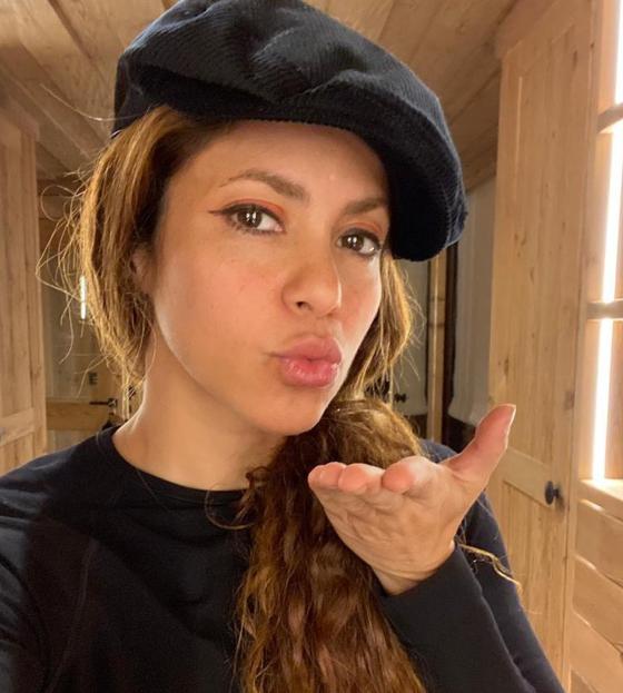 Instagram - @shakira Instagram - @shakira