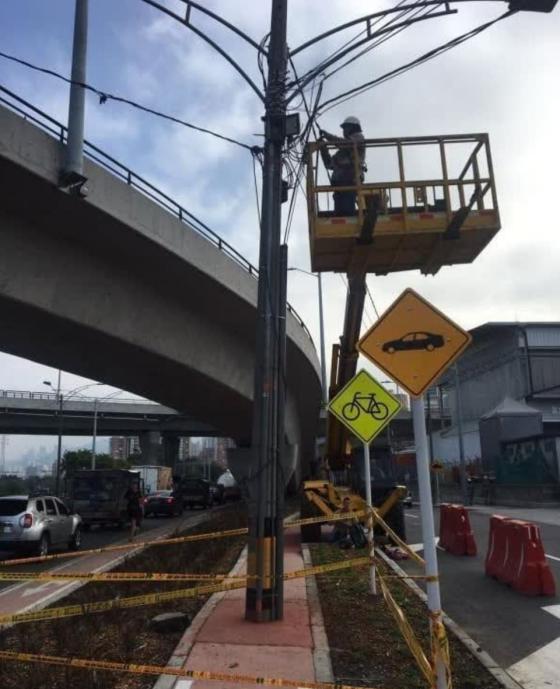 desmonte poste ayurá ciclorruta 