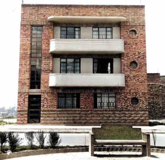 Edificio en los 40. Edificio en los 40.