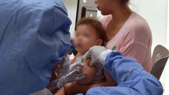 vacunación de niños y niñas en Bogotá vacunación de niños y niñas en Bogotá