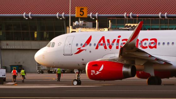 Avianca busca reintegrar a 100 pilotos que fueron despedidos en huelgas