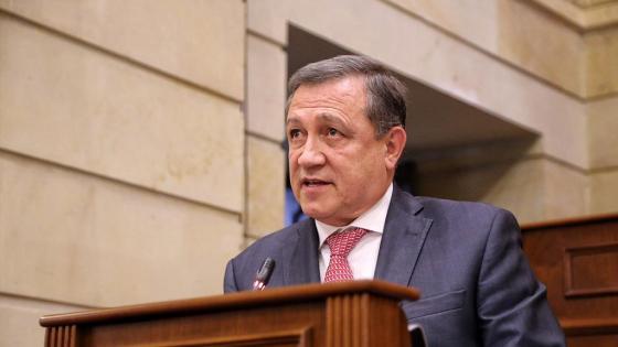 Ernesto Macías Ernesto Macías