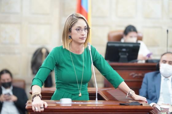Así fue el acalorado debate que buscaba revocar a Jennifer Arias Así fue el acalorado debate que buscaba revocar a Jennifer Arias