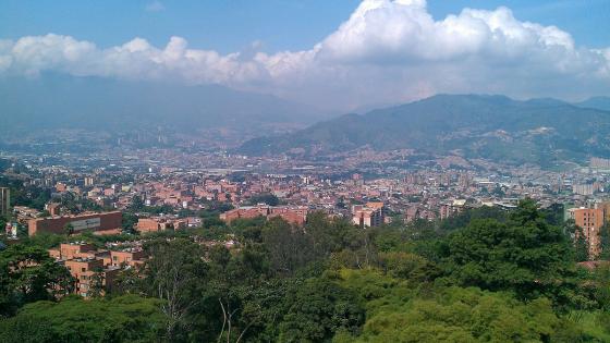 toque de queda Medellín