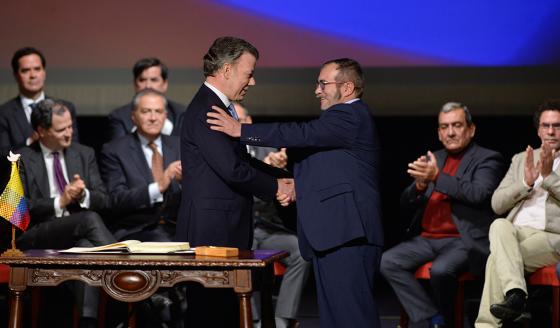 Santos y Timochenko Santos y Timochenko