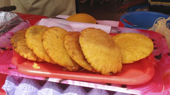arepa-de-huevo arepa-de-huevo