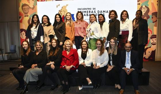 Primer encuentro de Primeras damas
