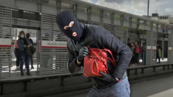 Ladrones en estaciones de Transmilenio Ladrones en estaciones de Transmilenio