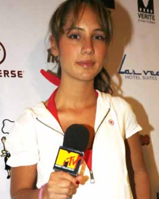 camila-zuluaga camila-zuluaga