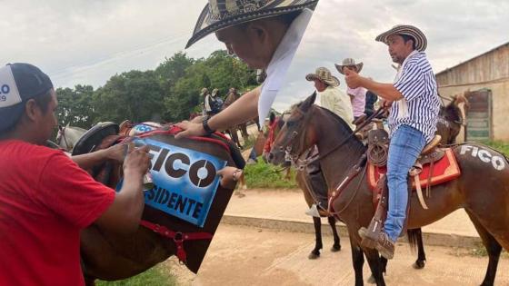 Denuncian-maltrato-animal-en-campaña-política-de-Fico-Gutiérrez