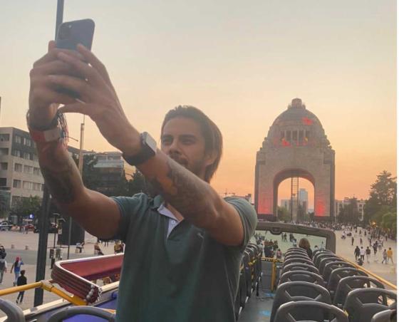 Influencer de viajes revela los secretos para viajar haciendo contenido para Instagram Influencer de viajes revela los secretos para viajar haciendo contenido para Instagram