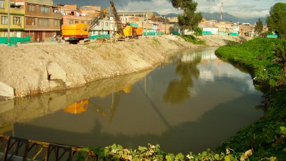 Policía encuentra cadáver a orillas del río Tunjuelito 