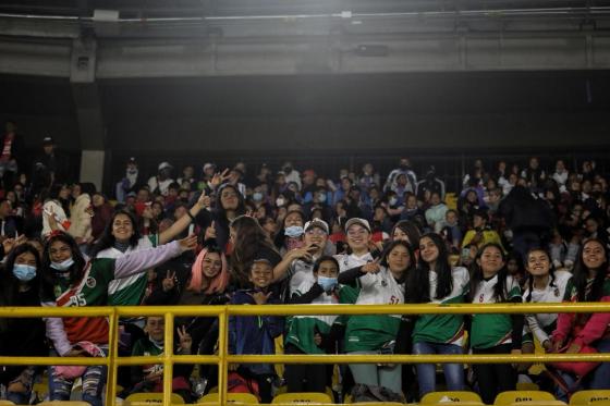 Juntas al estadio, la campaña para fomentar el fútbol femenino en Colombia