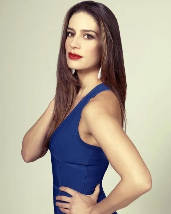 manuela-gonzales manuela-gonzales