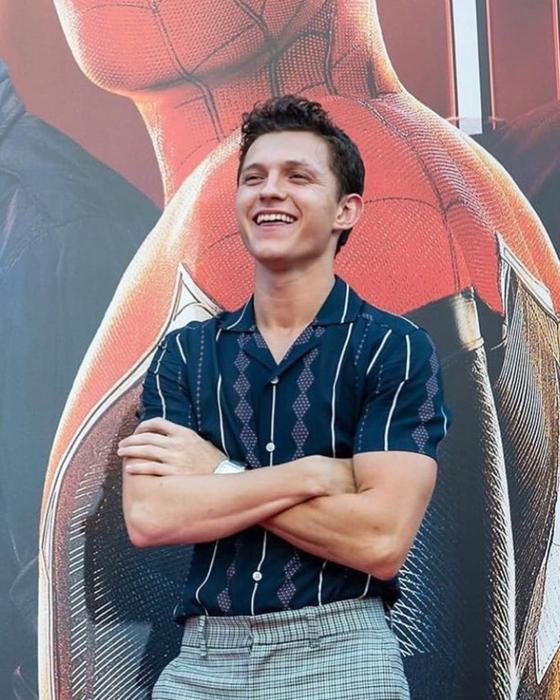 Tom-Holland Tom-Holland