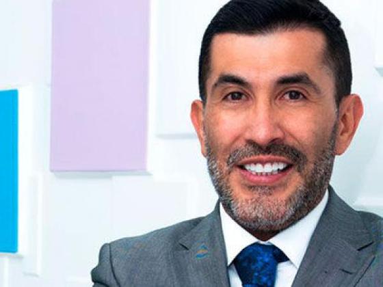 gabriel-cubillos-interrogara-a-sus-trabajadores gabriel-cubillos-interrogara-a-sus-trabajadores