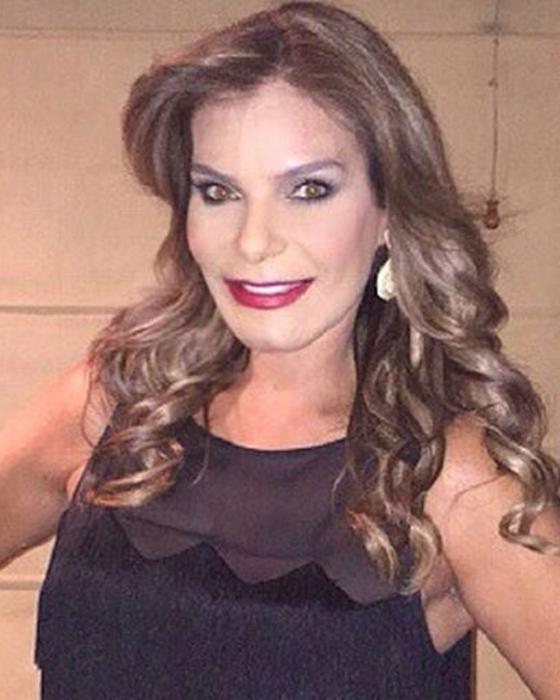 María Mónica Urbina María Mónica Urbina