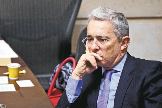 alvaro-uribe-salpicado-presuntos-vinculos-paramilitares-jep alvaro-uribe-salpicado-presuntos-vinculos-paramilitares-jep