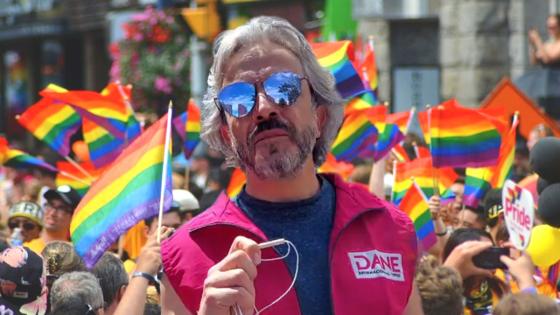 director-del-dane-en-la-marcha-LGTB director-del-dane-en-la-marcha-LGTB