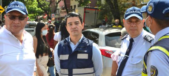 agreden agente de transito Cali atropellado noticias Colombia agreden agente de transito Cali atropellado noticias Colombia
