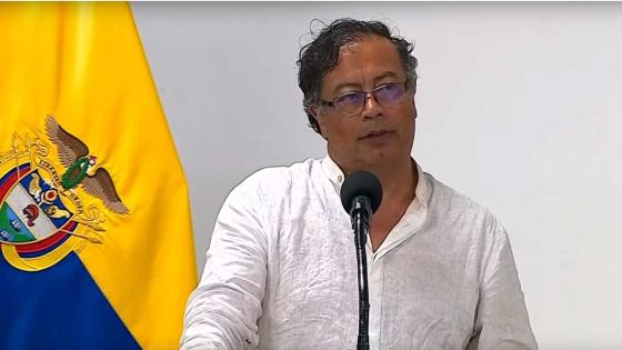bandera Petro noticias Colombia leticia golpe en la cabeza