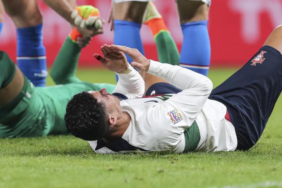 Cristiano Ronaldo golpe en la cara Cristiano Ronaldo golpe en la cara