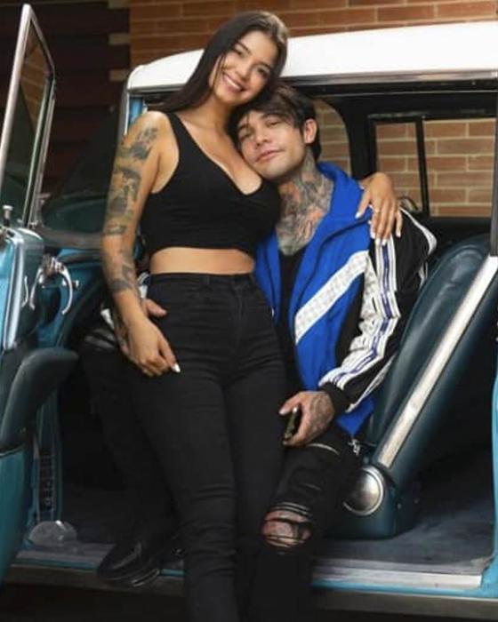 Jenn Muriel y Yeferson Cossio Jenn Muriel y Yeferson Cossio