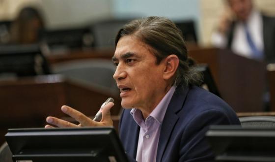 En vivo: Gustavo Bolívar habla sobre la reforma tributaria En vivo: Gustavo Bolívar habla sobre la reforma tributaria