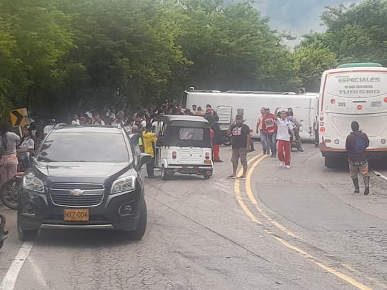 accidente Dabeiba niños bus escolar accidente Dabeiba niños bus escolar