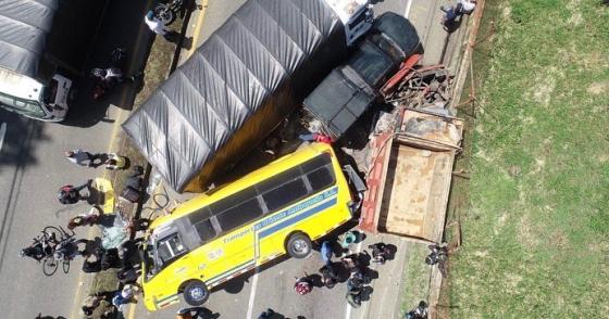 accidente autopista Medellín Bogota 