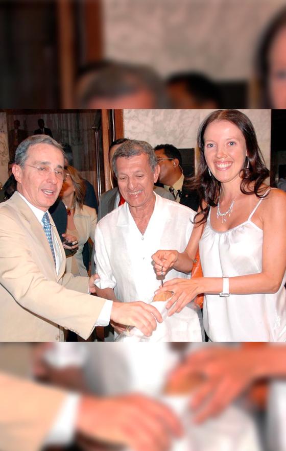 El diseñador colombiano detrás de las guayaberas del Rey Carlos III