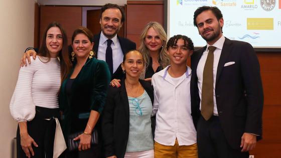 Familia Andrade Bernal, acompañado de la exprimera dama de la nación, María Juliana Ruiz y Shirley Marulanda y Joseph Banquez