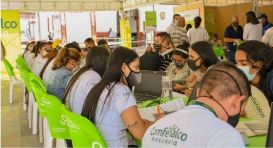 trabajo empleo Antioquia Comfenalco Medellín noticias 