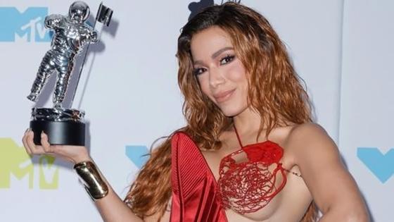 Anitta Anitta