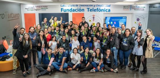 Escuela Robotica Movistar noticias Colombia