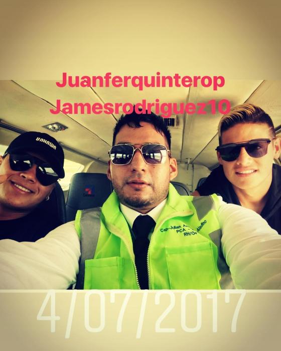 selfie piloto James Rodríguez Julián Aladino selfie piloto James Rodríguez Julián Aladino