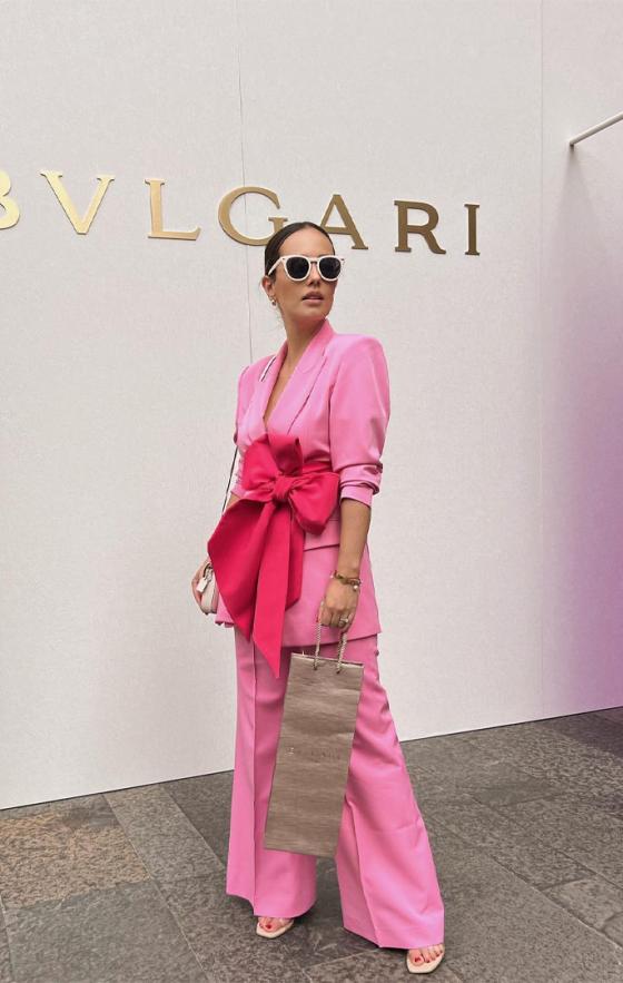 Instagram - @smilelopez