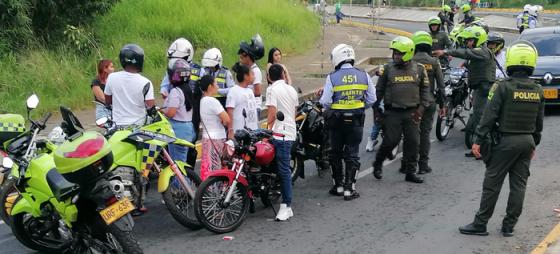 operativo motocicletas Cali piques ilegales