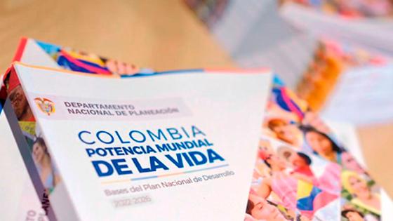Gobierno radica PND Gobierno PND