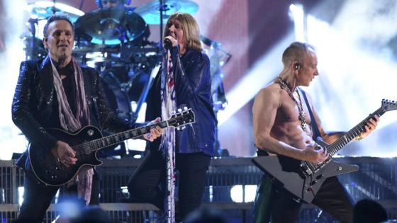 Joe Elliott Def Leppard Bogotá mensaje hospitalización